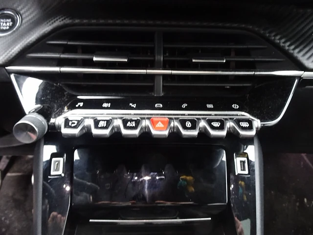Peugeot 2008 - afbeelding 26 van  42