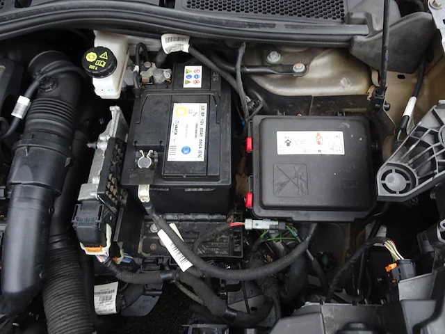 Peugeot 2008 - afbeelding 29 van  42