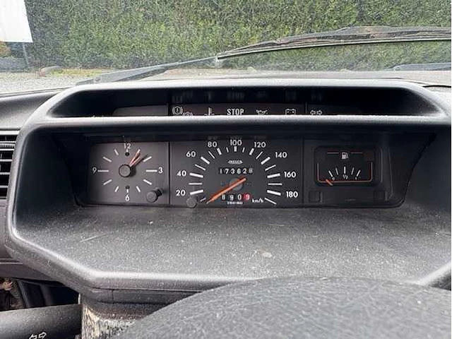 Peugeot 205 1.4 génération 1998 - afbeelding 2 van  18