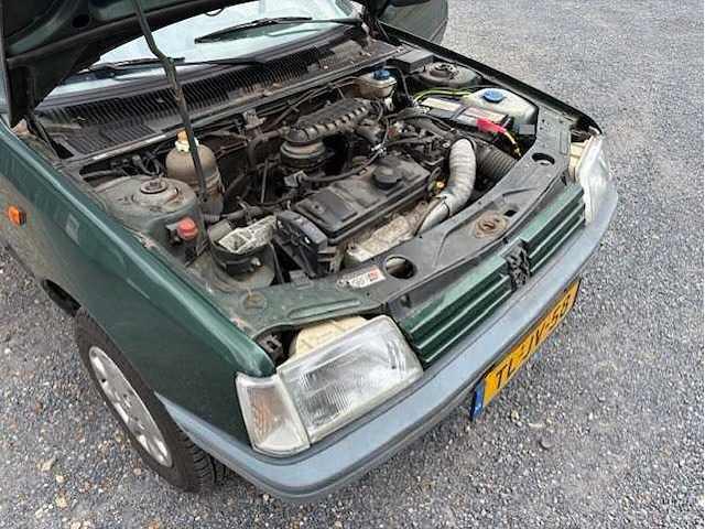 Peugeot 205 1.4 génération 1998 - afbeelding 6 van  18