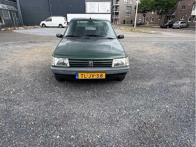 Peugeot 205 1.4 génération 1998 - afbeelding 12 van  18