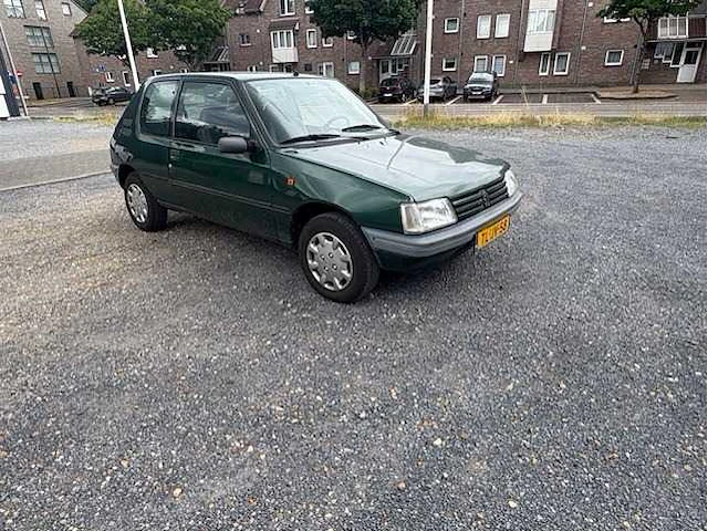 Peugeot 205 1.4 génération 1998 - afbeelding 13 van  18