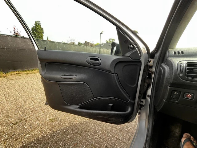 Peugeot 206, 2003 - afbeelding 11 van  39