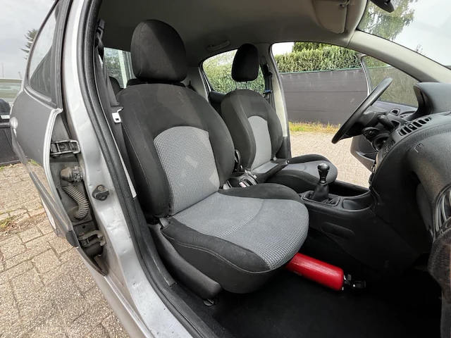 Peugeot 206, 2003 - afbeelding 17 van  39