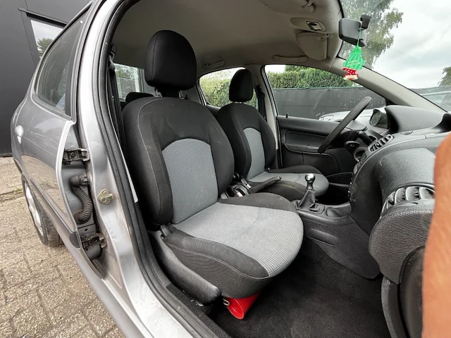 Peugeot 206, 2003 - afbeelding 17 van  41