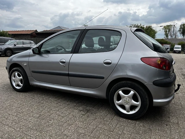 Peugeot 206, 2003 - afbeelding 39 van  41