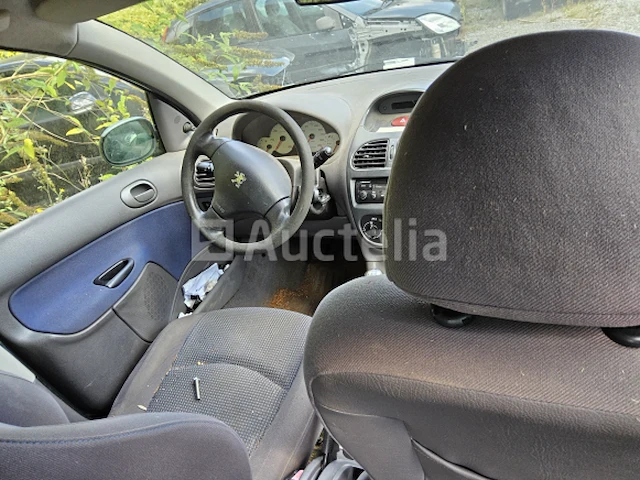 Peugeot 206 hdi - afbeelding 8 van  10