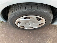 Peugeot 206 personenauto - afbeelding 13 van  27