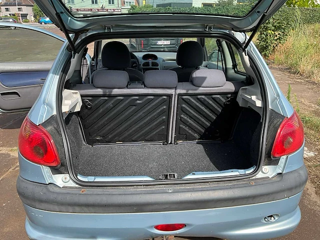 Peugeot 206 personenauto - afbeelding 17 van  27