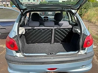 Peugeot 206 personenauto - afbeelding 17 van  27