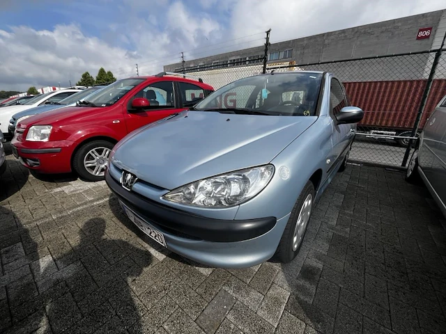Peugeot 206 phase 2 1.4i urban 75,2007 - afbeelding 1 van  26