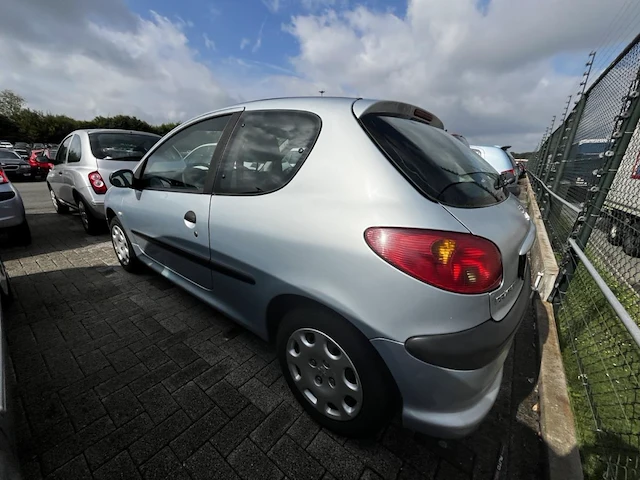 Peugeot 206 phase 2 1.4i urban 75,2007 - afbeelding 22 van  26
