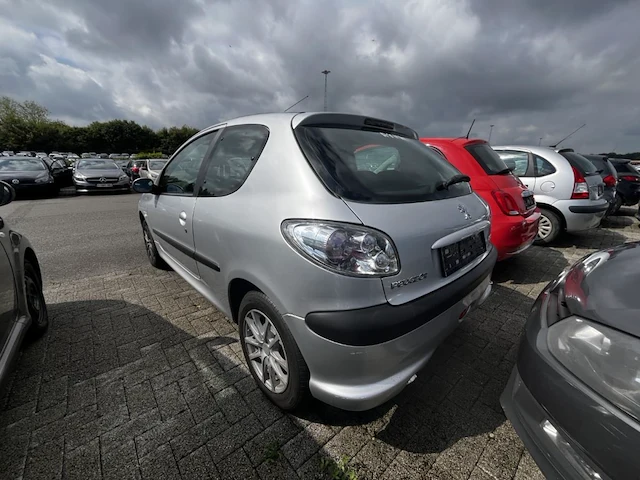 Peugeot 206,2003 - afbeelding 24 van  28