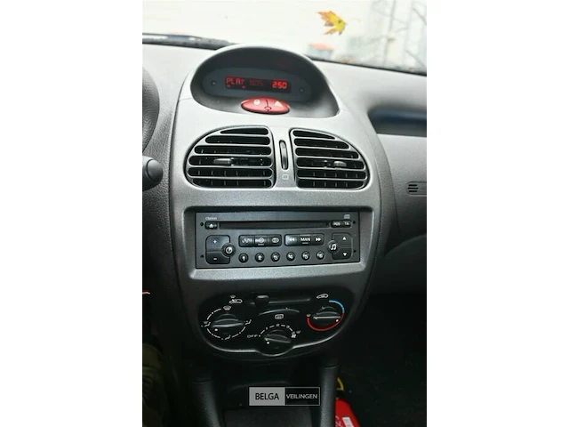 Peugeot 206 - afbeelding 16 van  20