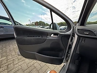 Peugeot 207 1.4i urban 73,2011 - afbeelding 7 van  34