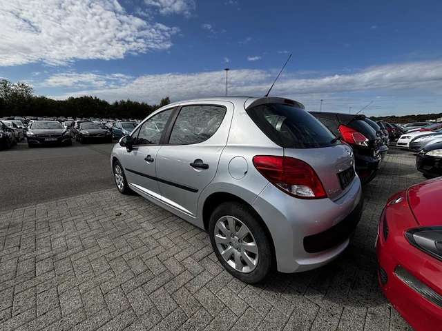 Peugeot 207 1.4i urban 73,2011 - afbeelding 30 van  34