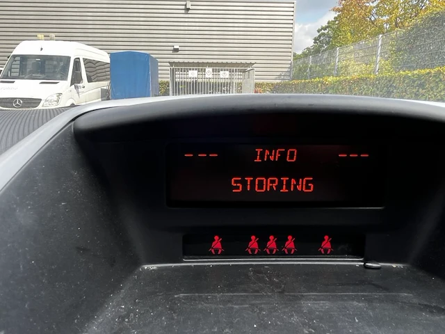 Peugeot 207, 2012 - afbeelding 2 van  31