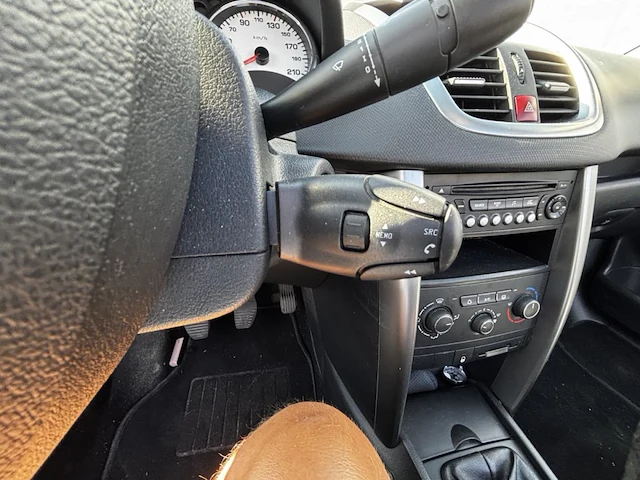 Peugeot 207 cc 1.6i 120,2010 - afbeelding 7 van  29