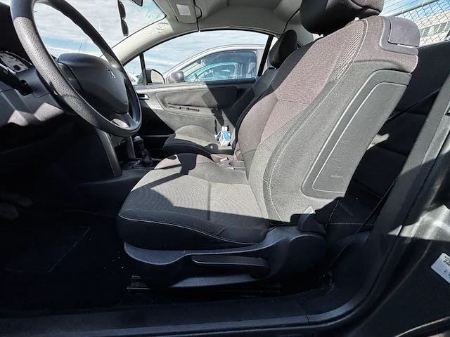 Peugeot 207 cc 1.6i 120,2010 - afbeelding 27 van  29