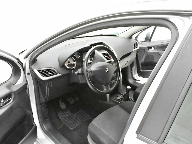 Peugeot 207 sport 1.4vti - afbeelding 13 van  41