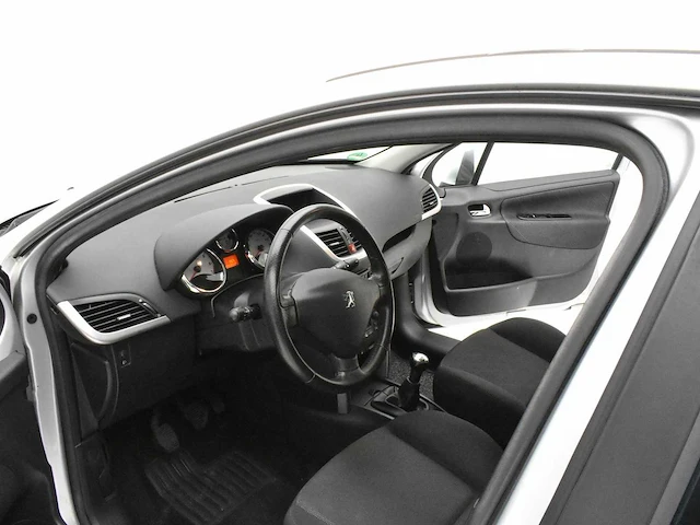 Peugeot 207 sport 1.4vti - afbeelding 16 van  41
