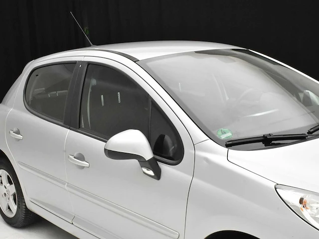 Peugeot 207 sport 1.4vti - afbeelding 33 van  41