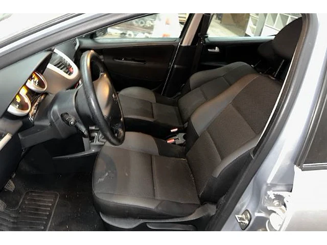 Peugeot 207 - afbeelding 15 van  21