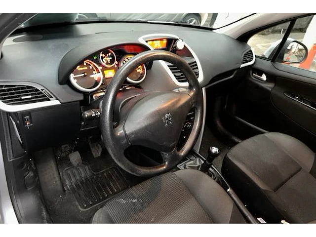 Peugeot 207 - afbeelding 16 van  21