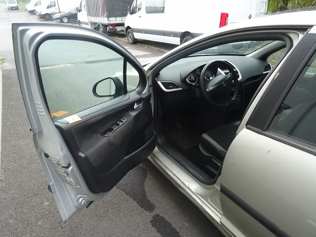 Peugeot 207 - afbeelding 17 van  21