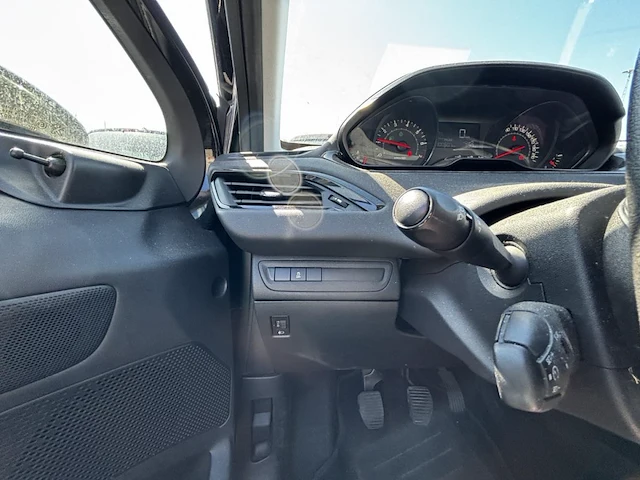 Peugeot 208 1.0i like 68, 2014 - afbeelding 15 van  31