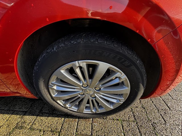 Peugeot 208 1.2 puretech allure s&s,2015 - afbeelding 16 van  27