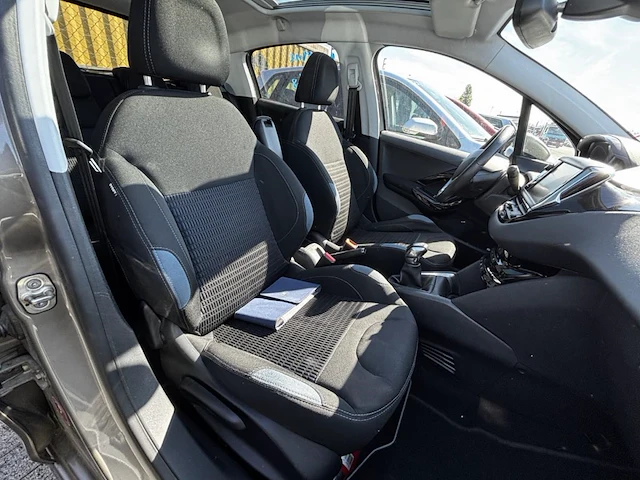 Peugeot 208 1.2i allure 82, 2014 - afbeelding 20 van  28