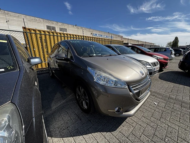 Peugeot 208 1.2i allure 82, 2014 - afbeelding 3 van  28