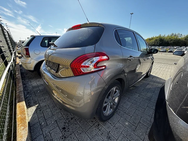 Peugeot 208 1.2i allure 82, 2014 - afbeelding 4 van  28