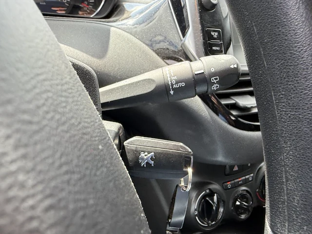 Peugeot 208, 2013 - afbeelding 8 van  25