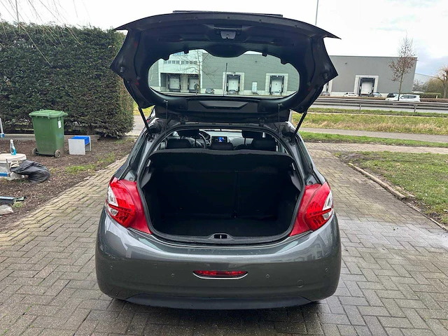 Peugeot 208, 2014 - afbeelding 37 van  38