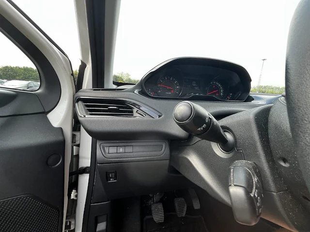 Peugeot 208 access,2010 - afbeelding 7 van  25