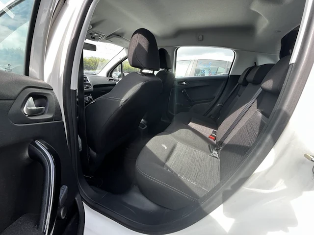 Peugeot 208 access,2010 - afbeelding 10 van  25