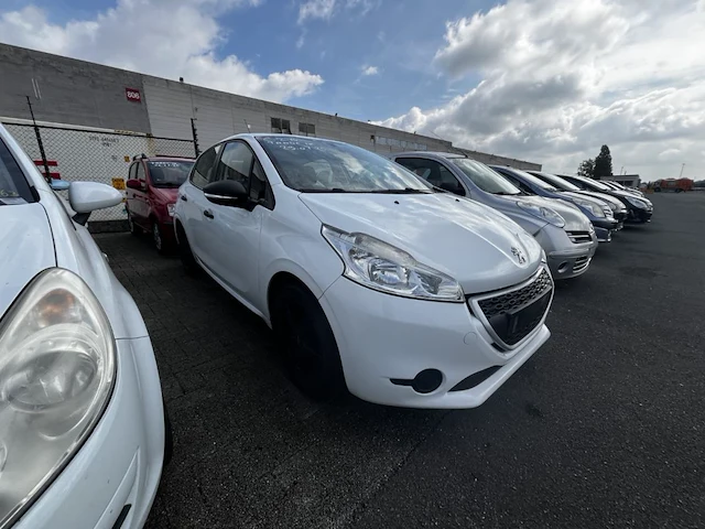 Peugeot 208 access,2010 - afbeelding 19 van  25