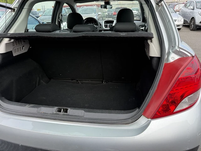 Peugeot 208,2011 - afbeelding 17 van  33