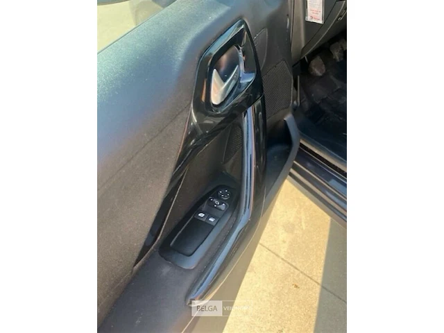 Peugeot 208 - afbeelding 10 van  14