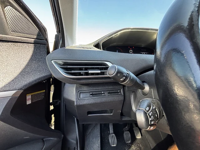 Peugeot 3008 1.2 puretech allure 130, 2017 - afbeelding 15 van  28