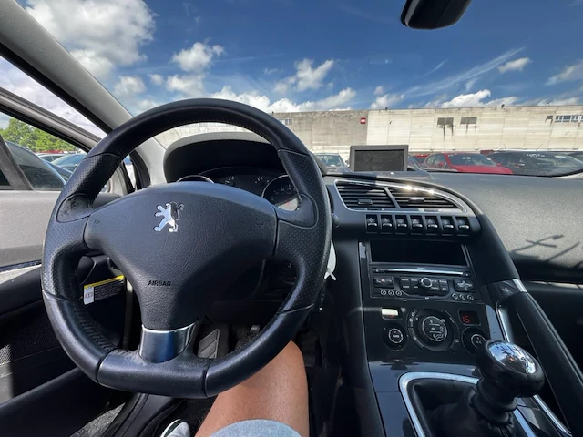 Peugeot 3008 1.6 hdi premium pack fap 112,2012 - afbeelding 33 van  33