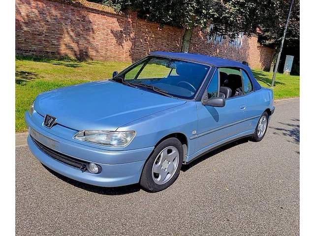 Peugeot 306 cabriolet 1.6 automatic benzine 2000 (marge) - afbeelding 1 van  1