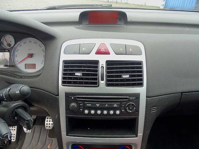 Peugeot 307 cc 2.0i 16v - afbeelding 19 van  40