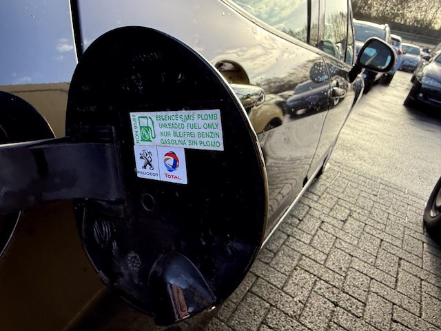 Peugeot 308 1.4i access,2013 - afbeelding 13 van  26