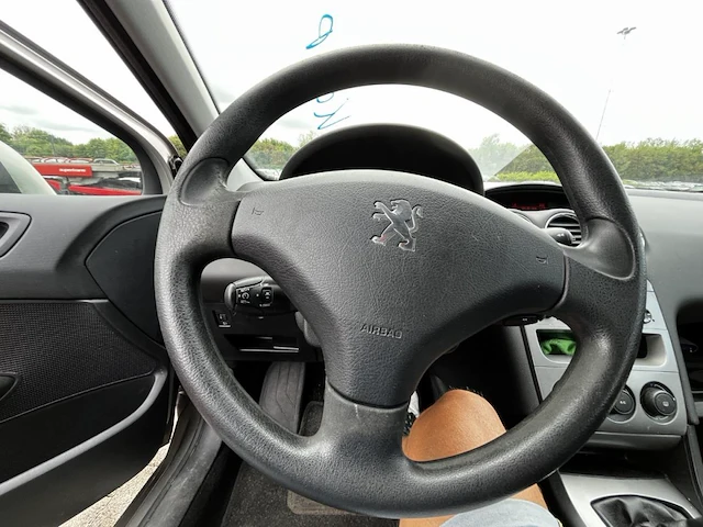Peugeot 308 1.4i confort pack 98, 2011 - afbeelding 3 van  28