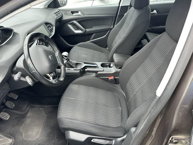 Peugeot 308 308 1.2 puretech active stt 130, 2015 - afbeelding 17 van  20