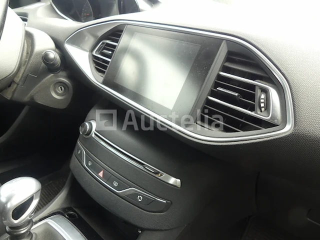 Peugeot 308 stationwagen (2017-211.679 km) - afbeelding 5 van  34