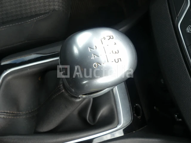 Peugeot 308 stationwagen (2017-211.679 km) - afbeelding 6 van  34